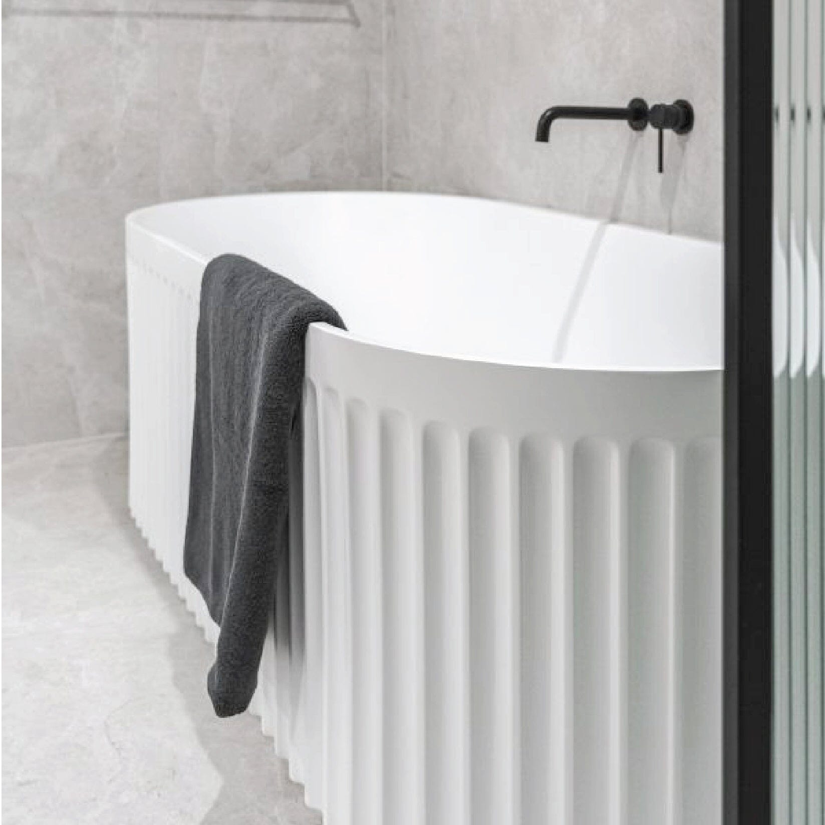 ORI 1500mm V Groove Fluted Freestanding Bathtub Gloss White Baths Arova