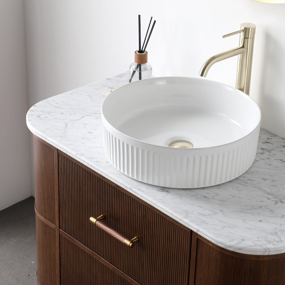 ICONA 900mm Curved Fluted Wall Hung Bathroom Vanity Timber Veneer + Natural Carrara Marble Top Vanities Arova 